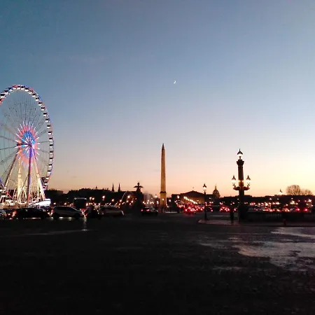 D'une Avec Vue Sur La Ville Terrasse Amenagee Et Wifi A * Paris